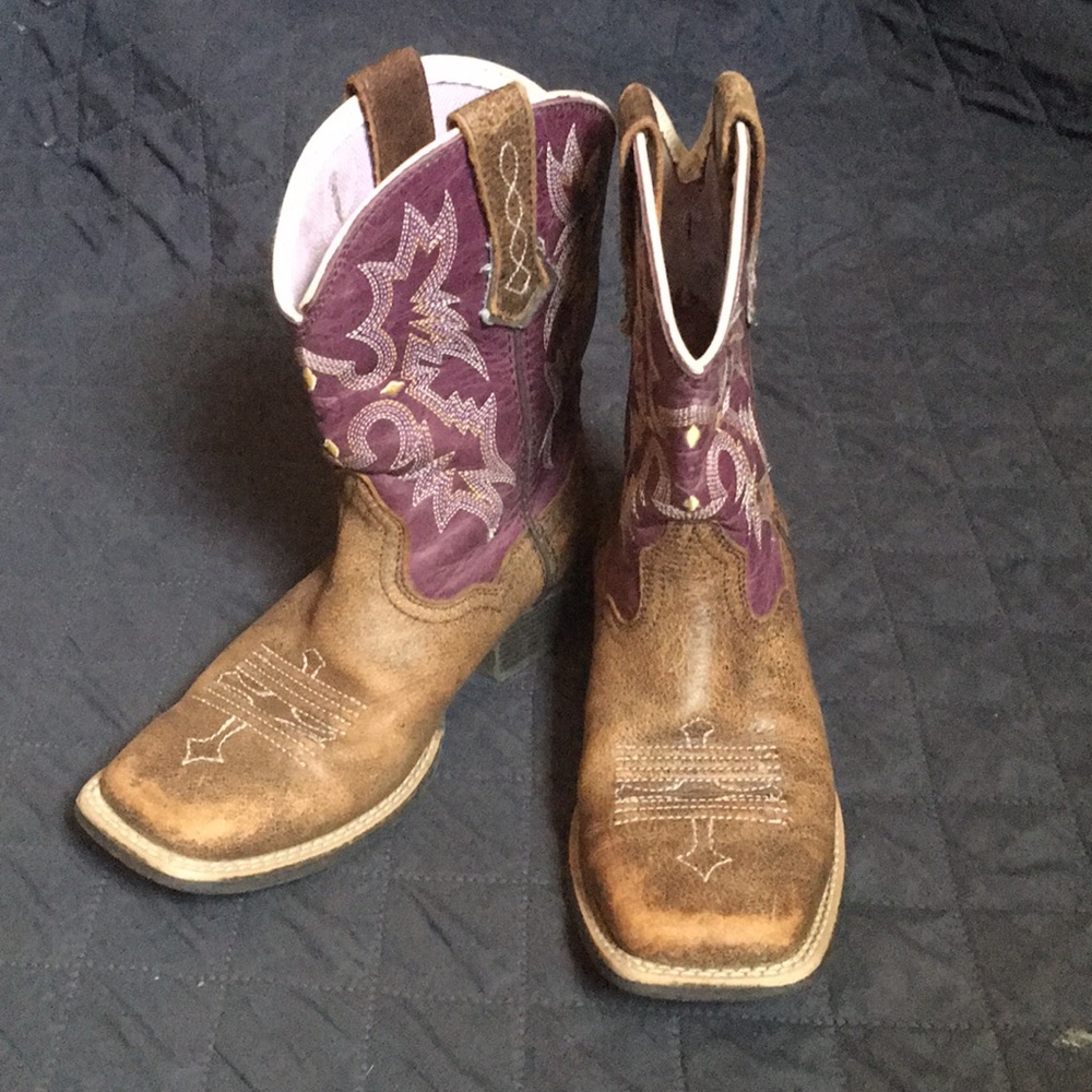 Girls artist boots